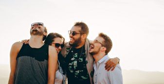 8 Ways Meditation Makes you Happy & Healthy